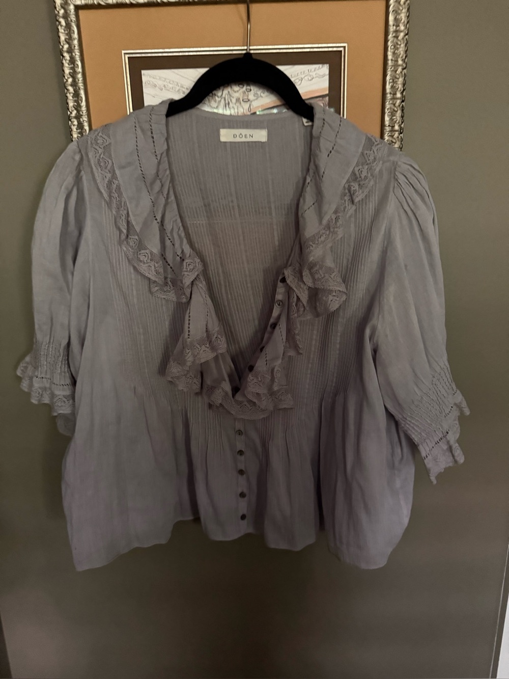 DOEN EXTREMELY RARE MINA EXTRA SMALL TAHITIAN GRAY FAIR CONDITION
FIRM